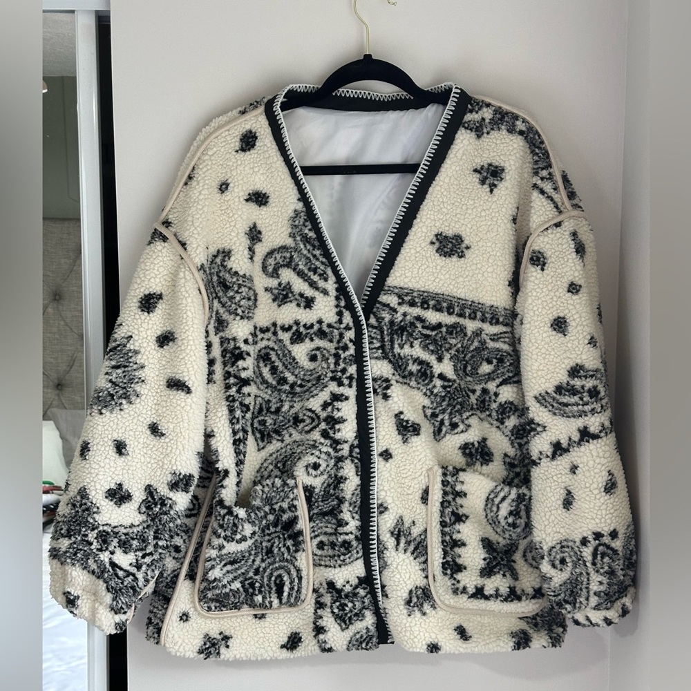Dazy Paisley Print Teddy Jacket